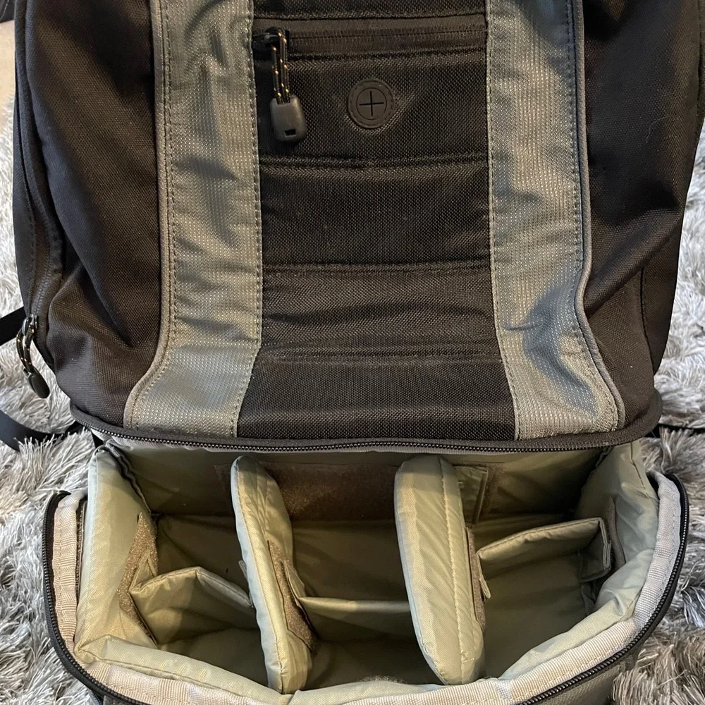 Lowepro CompuDaypack Camera + Laptop backpack